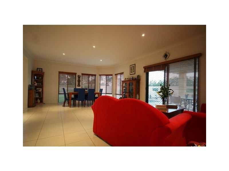 70 Sky Royal Terrace, Burleigh Heads QLD 4220