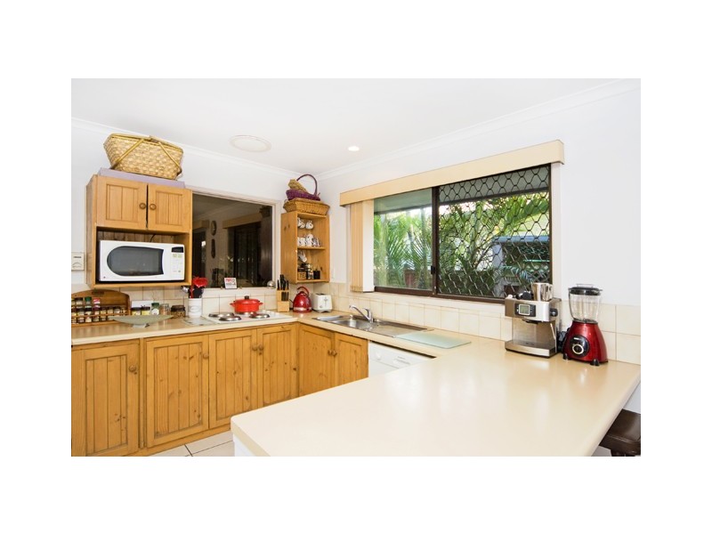 7 Kauri Court, Palm Beach QLD 4221