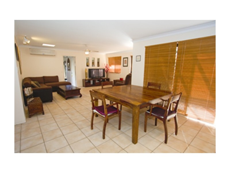 22 Carolina Close, Elanora QLD 4221