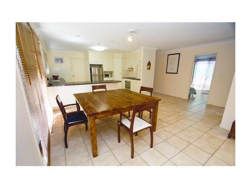 22 Carolina Close, Elanora QLD 4221