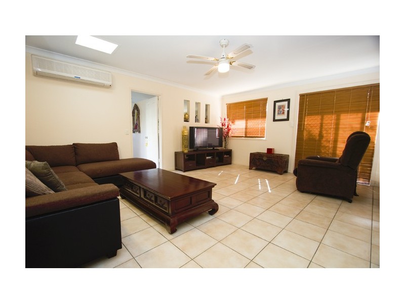 22 Carolina Close, Elanora QLD 4221