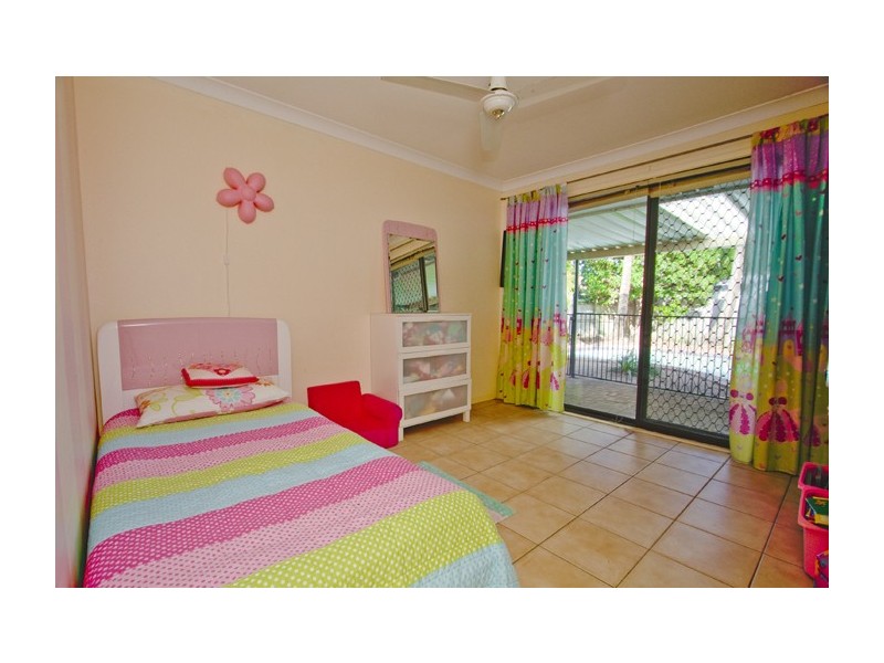 22 Carolina Close, Elanora QLD 4221