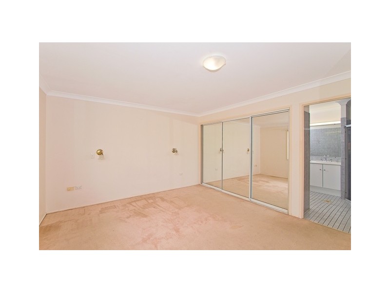 15 Bronhill Street, Currumbin Waters QLD 4223