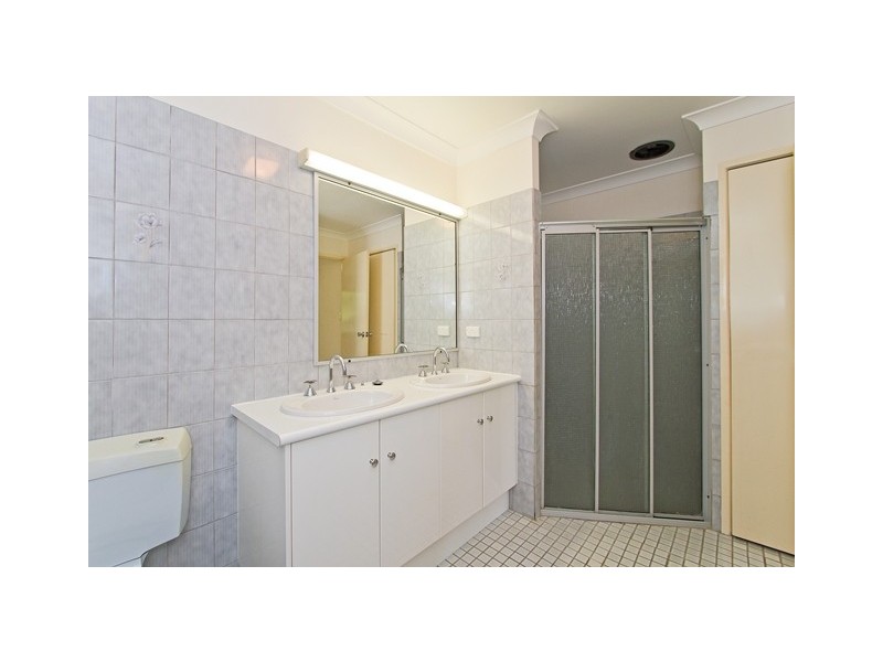 15 Bronhill Street, Currumbin Waters QLD 4223