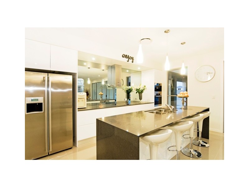208 Mallawa Drive, Palm Beach QLD 4221