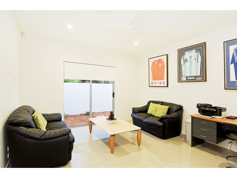 208 Mallawa Drive, Palm Beach QLD 4221