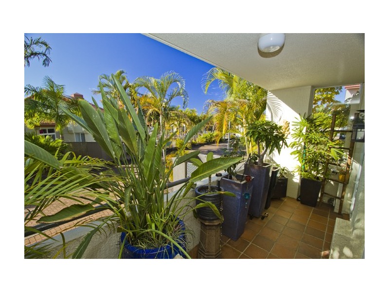 57/24 Ron Penhaligon Way, Robina QLD 4226