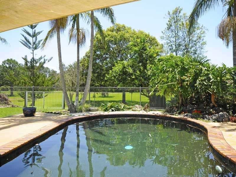 28 Larch Street, Tallebudgera QLD 4228