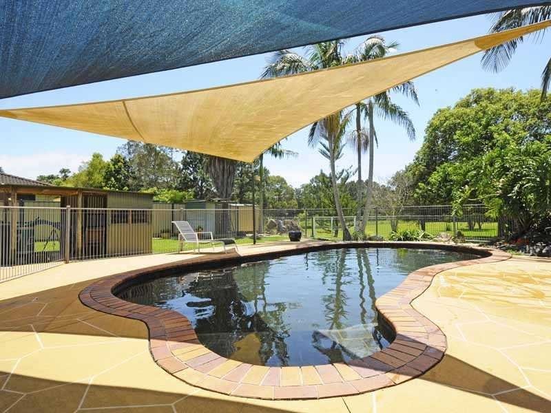 28 Larch Street, Tallebudgera QLD 4228