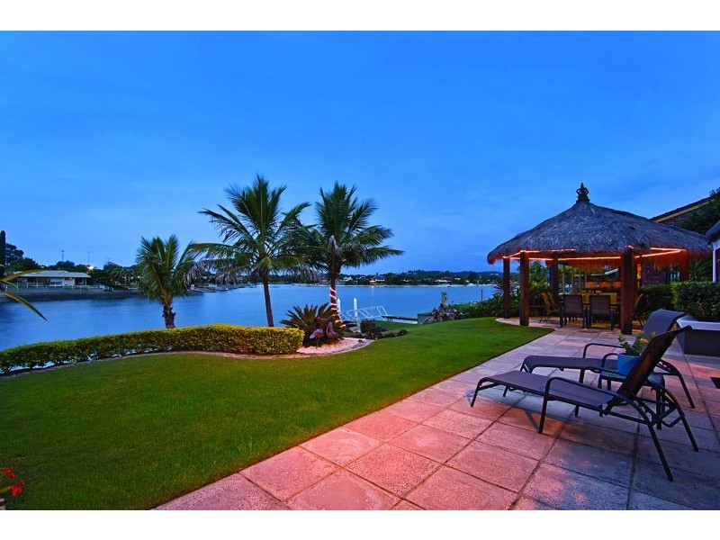 152 Tallebudgera Drive, Palm Beach QLD 4221