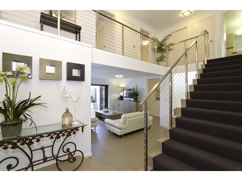 152 Tallebudgera Drive, Palm Beach QLD 4221