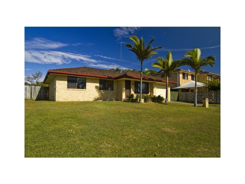 26 Spindle Street, Palm Beach QLD 4221
