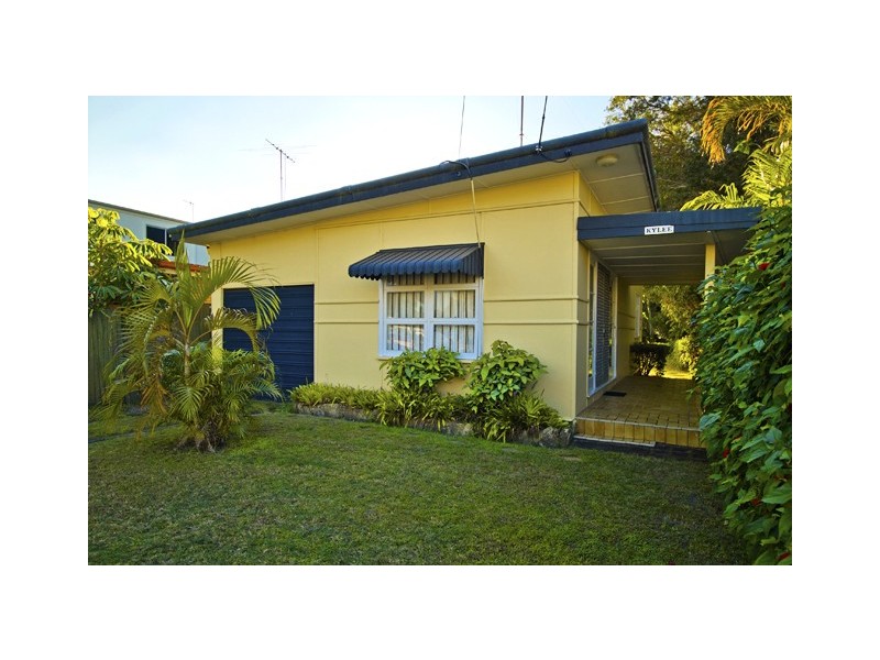 31 Twenty Fifth Avenue, Palm Beach QLD 4221