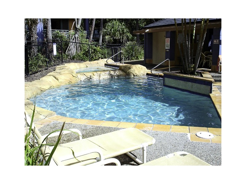 21/955 Gold Coast Highway, Palm Beach QLD 4221