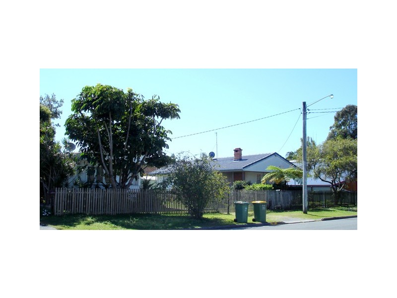 21 and 23 Hawaii Avenue, Palm Beach QLD 4221