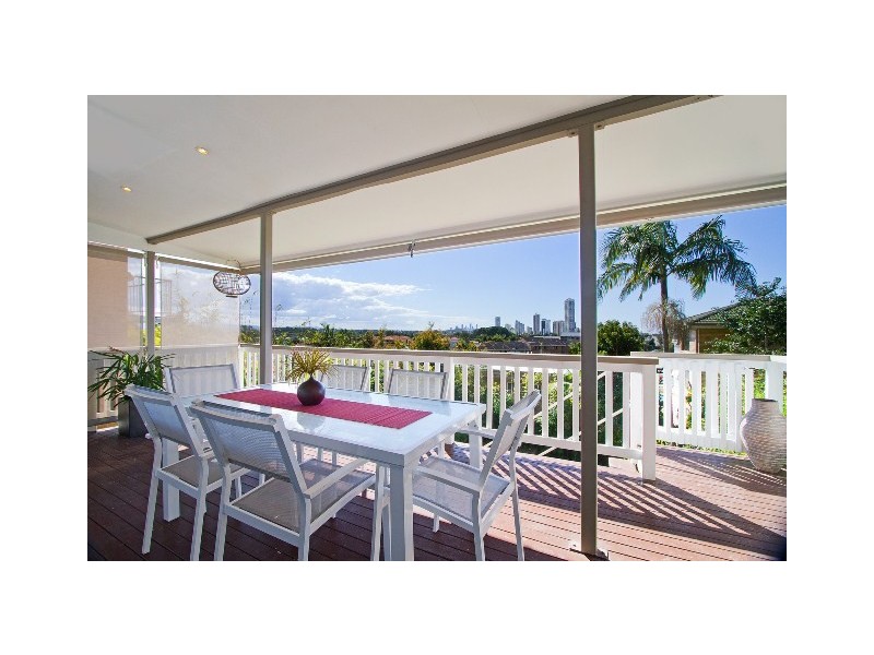 9 East Street, Burleigh Heads QLD 4220