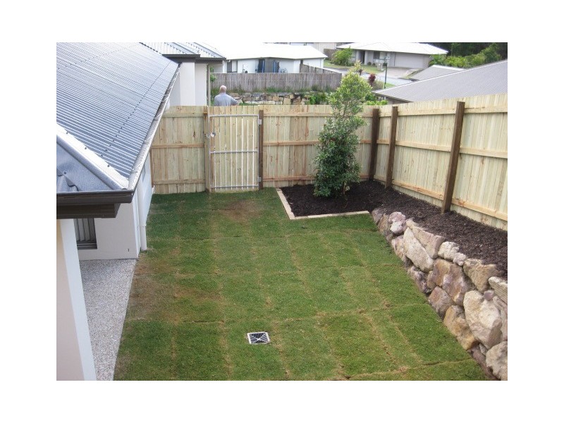 4 Morning sun court, Maudsland QLD 4210