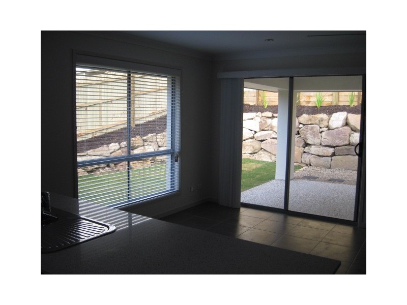 4 Morning sun court, Maudsland QLD 4210