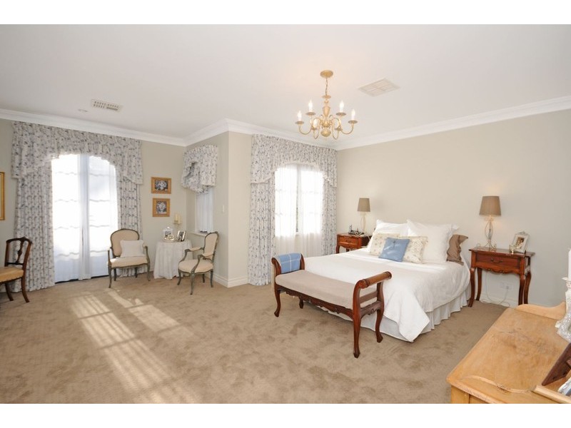 28 Elphin Street, Floreat WA 6014