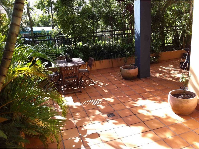 4/31 Mawarra, Chevron Island QLD 4217