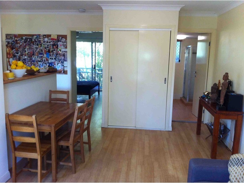 4/31 Mawarra, Chevron Island QLD 4217
