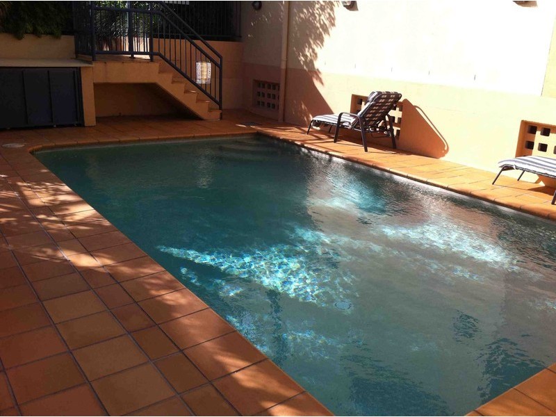 4/31 Mawarra, Chevron Island QLD 4217