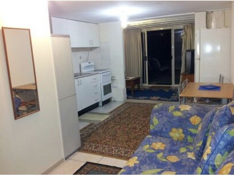 141 Bambo Avenue, Benowa QLD 4217