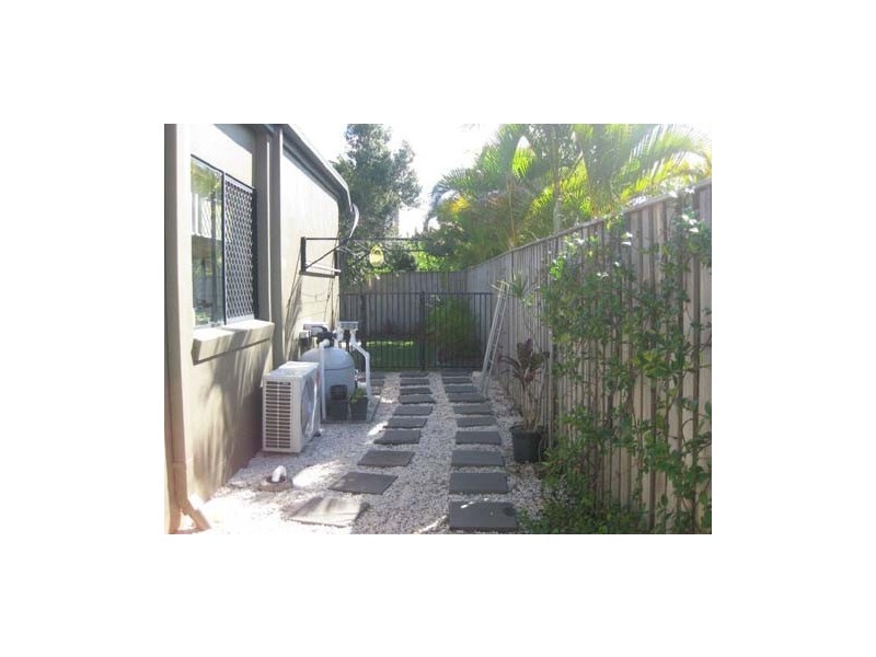3 Morea Court, Varsity Lakes QLD 4227