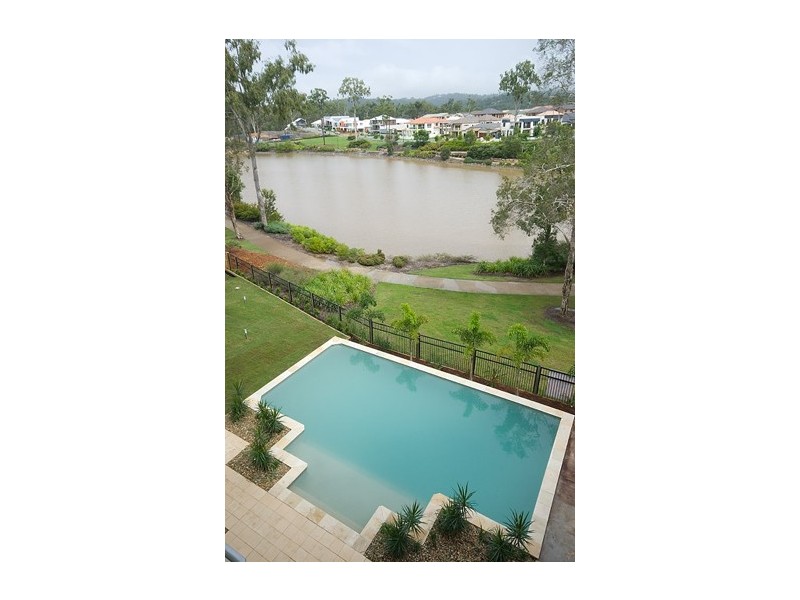 Varsity Lakes QLD 4227