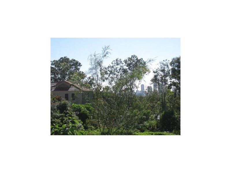 263 Ashmore Rd B, Benowa QLD 4217
