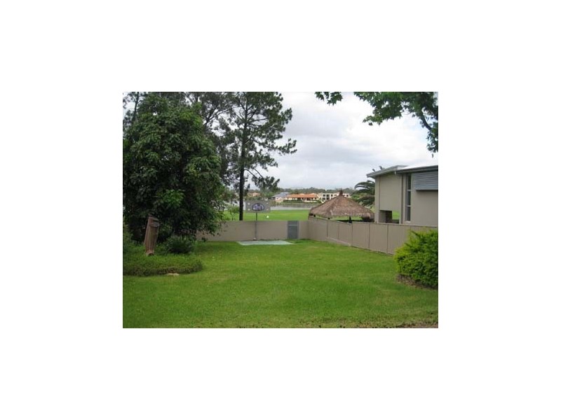 90  Bamboo Ave, Bundall QLD 4217