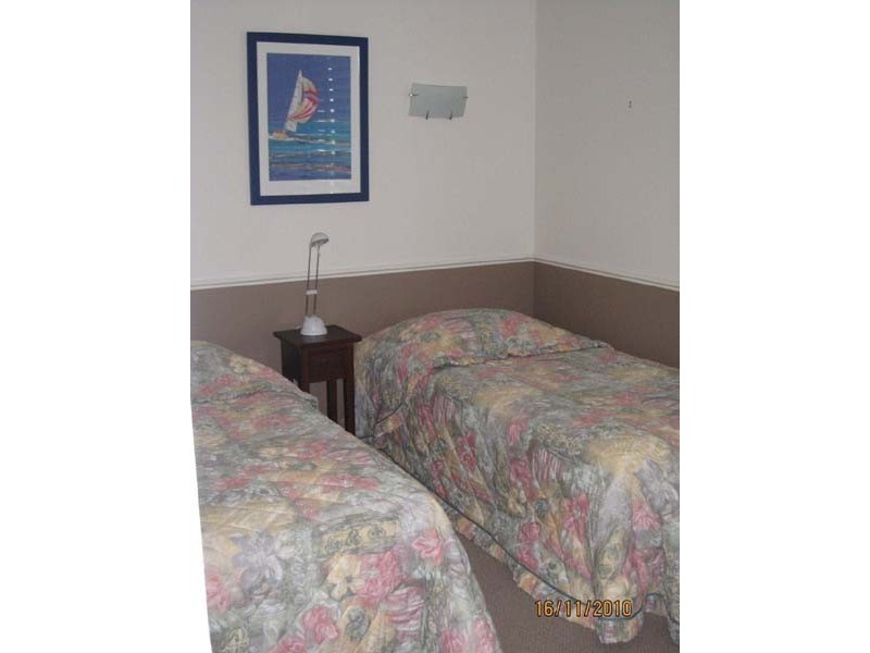 4A+7C – 828 Pacific Parade, Currumbin QLD 4223