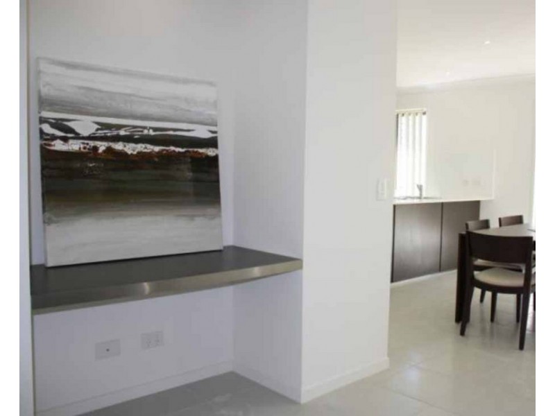 Pacific Pines QLD 4211