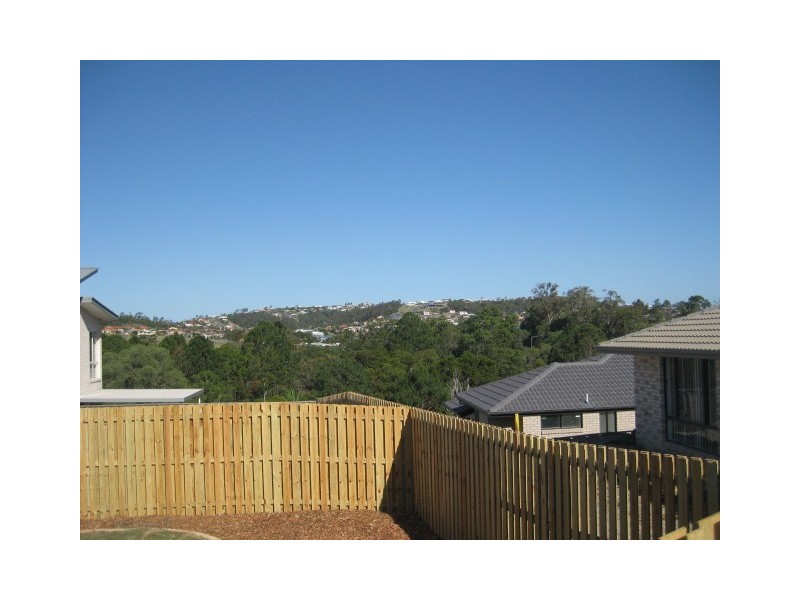 6 Joshua Place, Oxenford QLD 4210