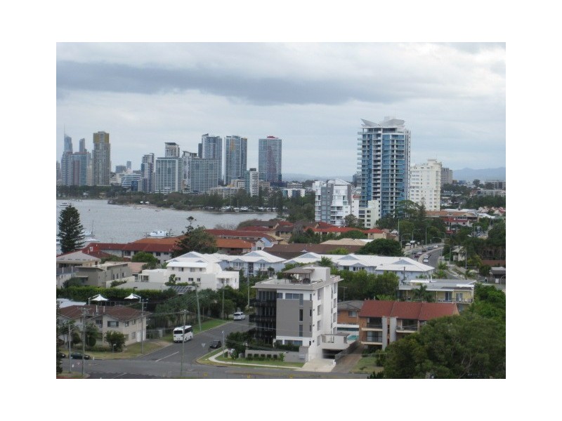 24/1 Imperial Parade, Labrador QLD 4215