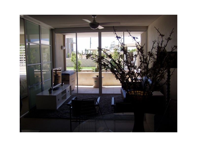 96 High street, Southport QLD 4215