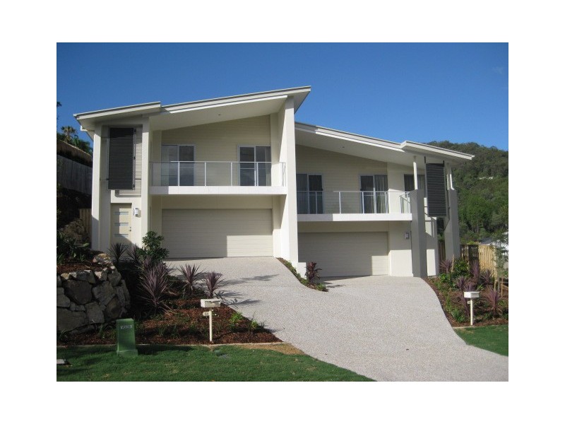 8 Bushland place, Maudsland QLD 4210