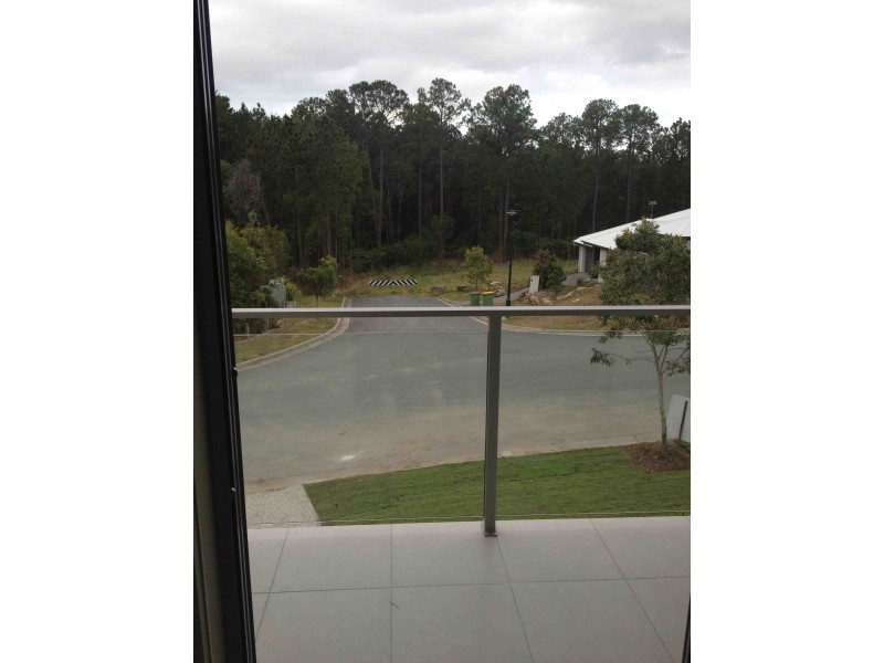 10 Bushland place, Maudsland QLD 4210