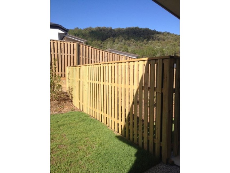 10 Bushland place, Maudsland QLD 4210