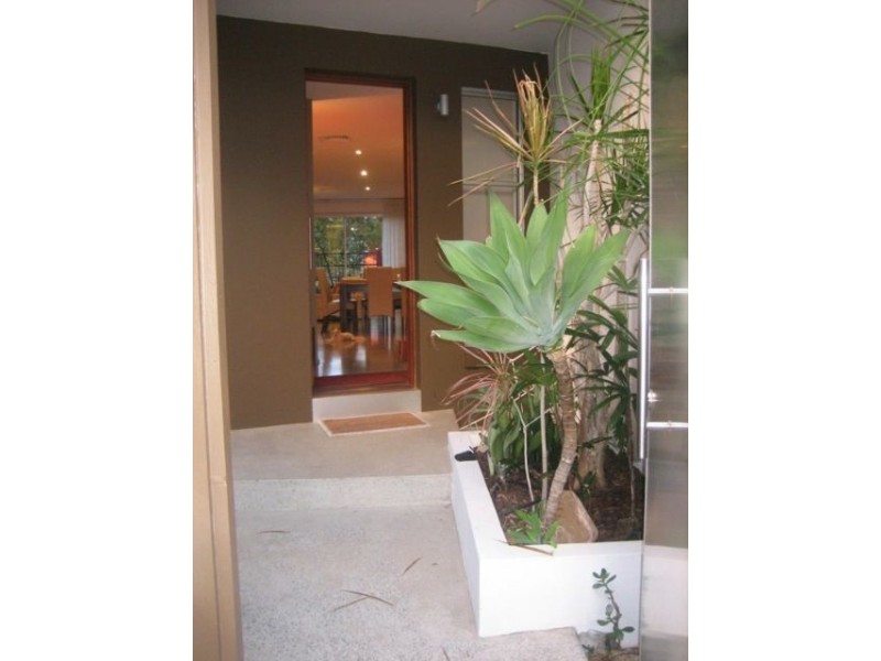 2/11 Cezaire, Varsity Lakes QLD 4227