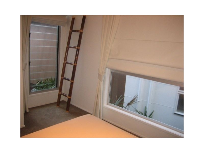 2/11 Cezaire, Varsity Lakes QLD 4227