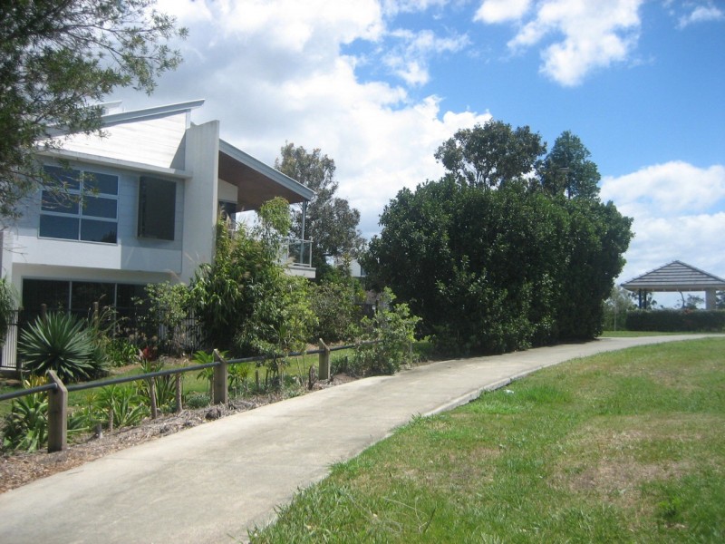 2/11 Cezaire, Varsity Lakes QLD 4227