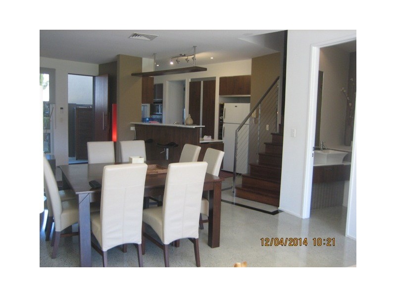 2/11 Cezaire, Varsity Lakes QLD 4227