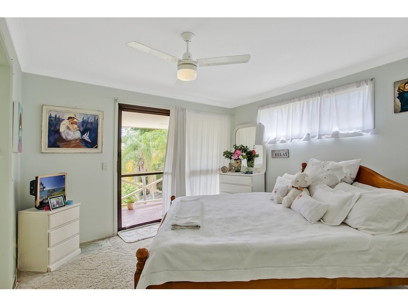 11 Dinjirra, Tugun QLD 4224
