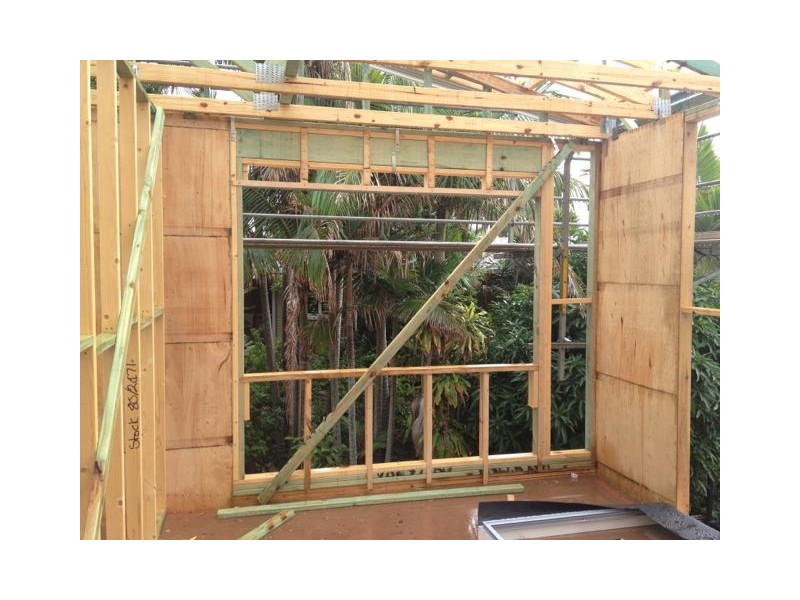 28 Oak Ave, Surfers Paradise QLD 4217