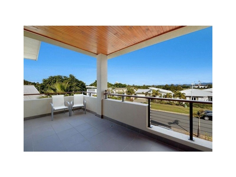 6009A The Boulevard, Benowa QLD 4217
