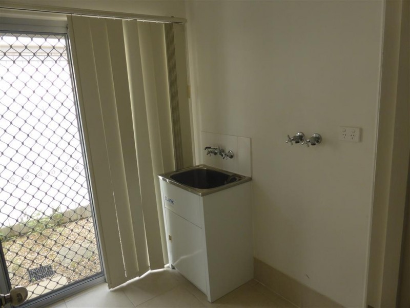 9 Turquoise Street, Redland Bay QLD 4165