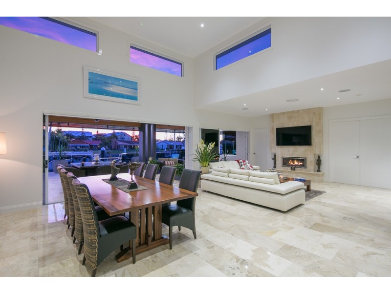 16 ANCHORAGE DRIVE, Raby Bay QLD 4163