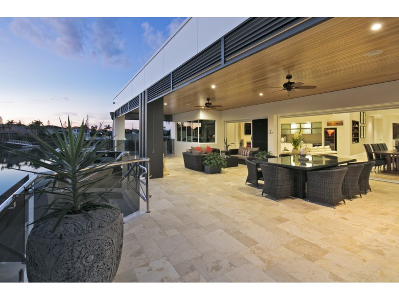 16 ANCHORAGE DRIVE, Raby Bay QLD 4163