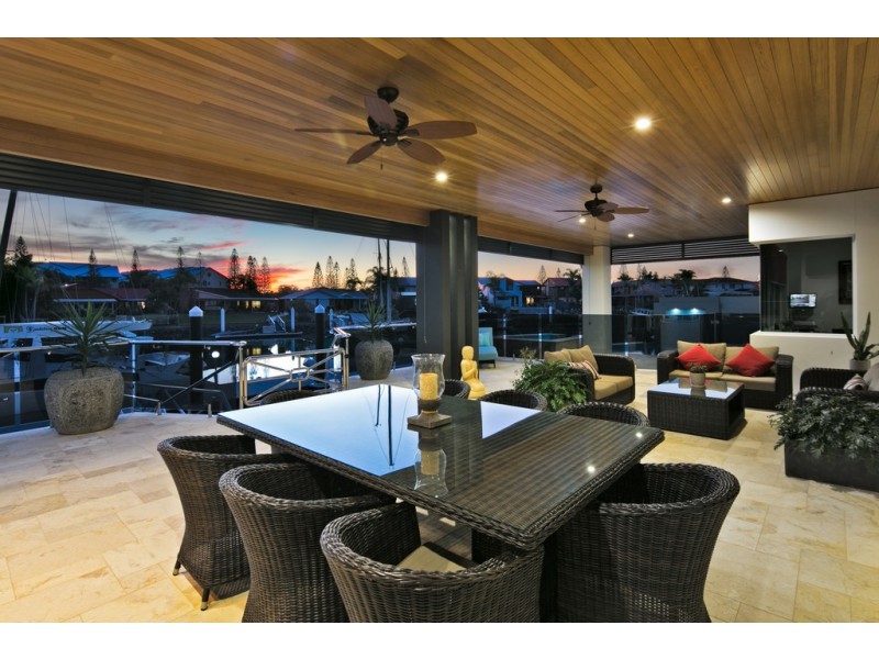 16 ANCHORAGE DRIVE, Raby Bay QLD 4163